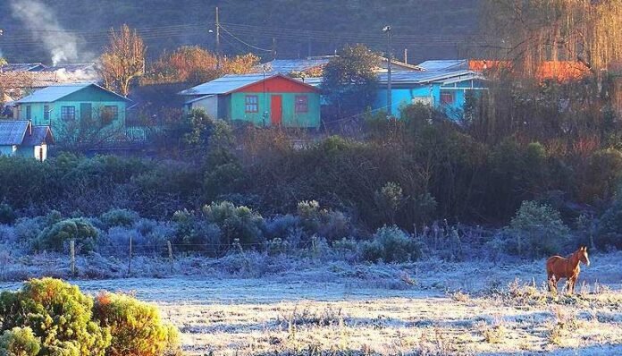 Urupema na serra catarinense registra -4 graus e sua paisagem fica branca