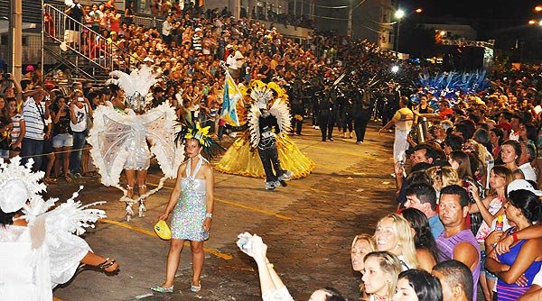 Desfile do Carnarroio 2016 - A folia em Arroio do Silva